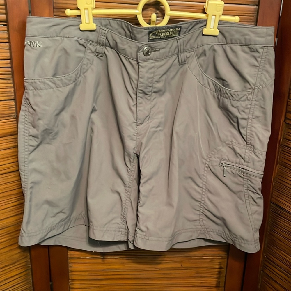 Mountain Khakis Women's Creek Shorts Granite Gray Size 14